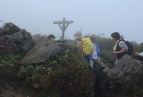 山頂手前